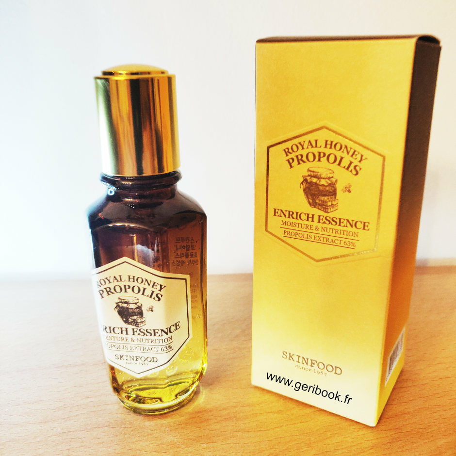 Une essence entièrement nutritive qui contient 63% d'extrait de propolis d'abeille noire