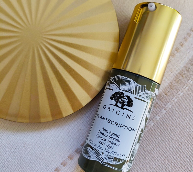 Quelle routine soins d'hiver peau sèche ? visage et lèvres Plantscription Anti-Aging Power Serum Origins